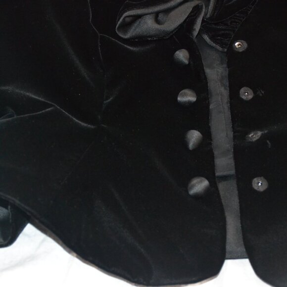 Vintage AFTER FIVE Black Velvet Blazer Jacket Formal Ruffle Jacket Size 10 - Picture 10 of 10